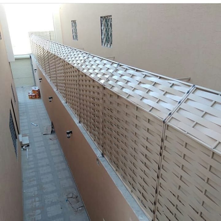 سواتر الرياض – حديد، خشب، قماش بخصوصية عالية